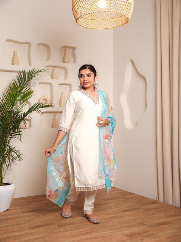 Women Kurti Pant Dupatta Set in Blue and White