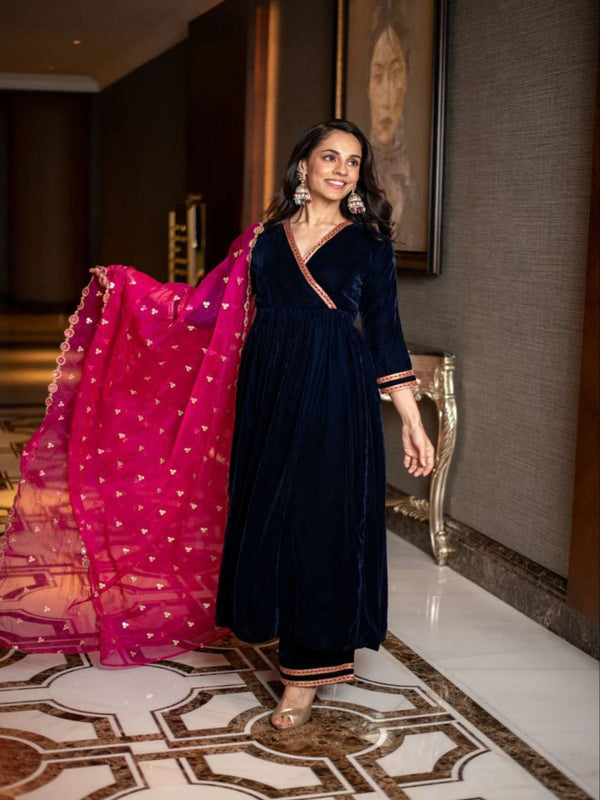 Velvet Royal Blue and Pink Overlap Kurta Set by Dreamstyle